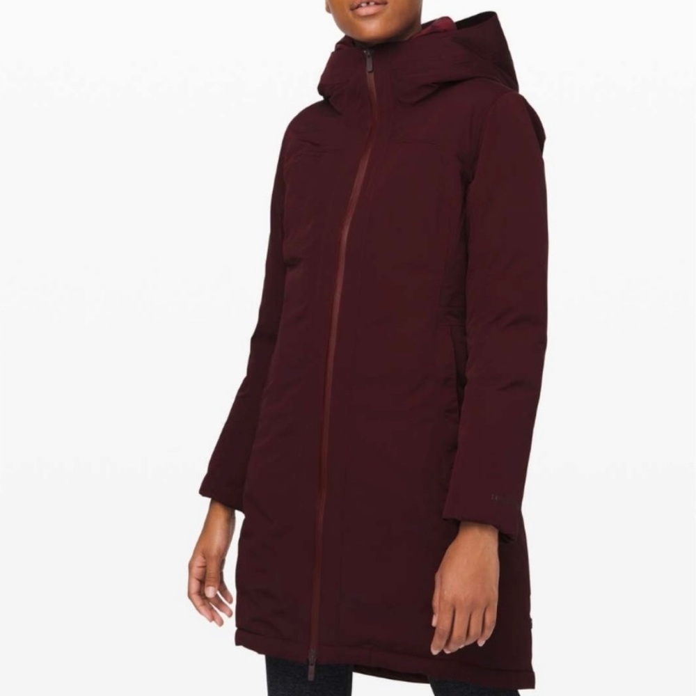 Snow warrior parka lululemon size 2 brand new with tags